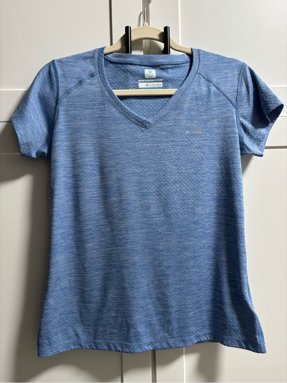 Columbia Women's Zero Rules Omni-Freeze Zero V-Neck Tee Blue Heather - Size S